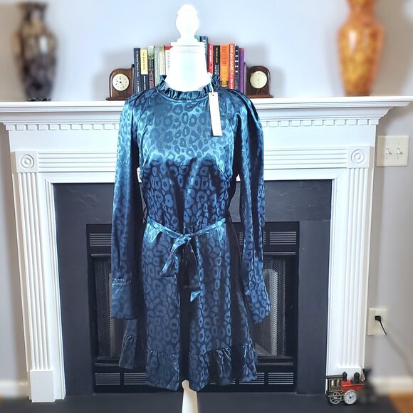 NWT She + Sky Emerald Green Leopard Print Long Sleeve Mini Dress | Sz Medium - Picture 1 of 5